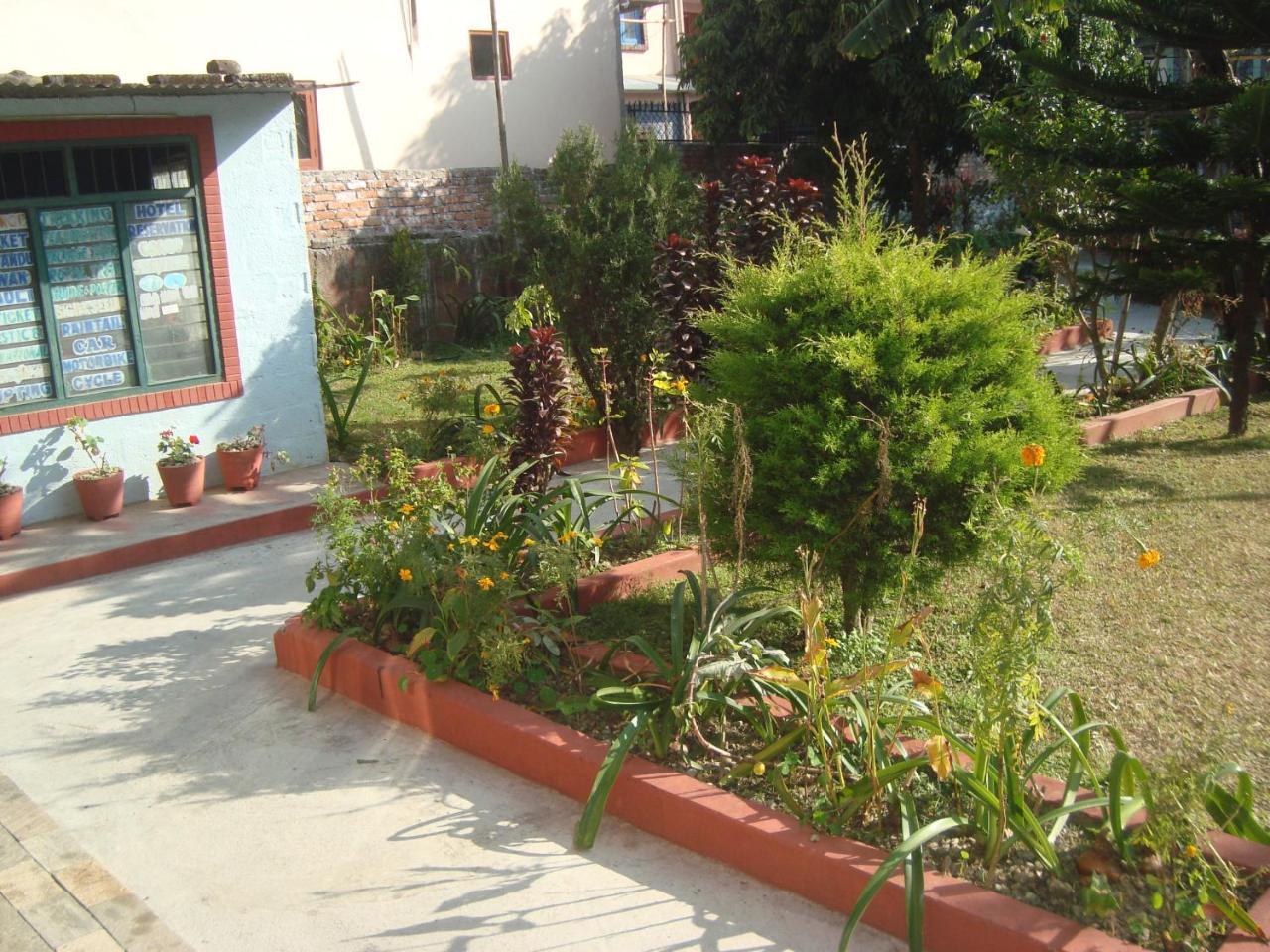Geo Guest House Pokhara Zewnętrze zdjęcie