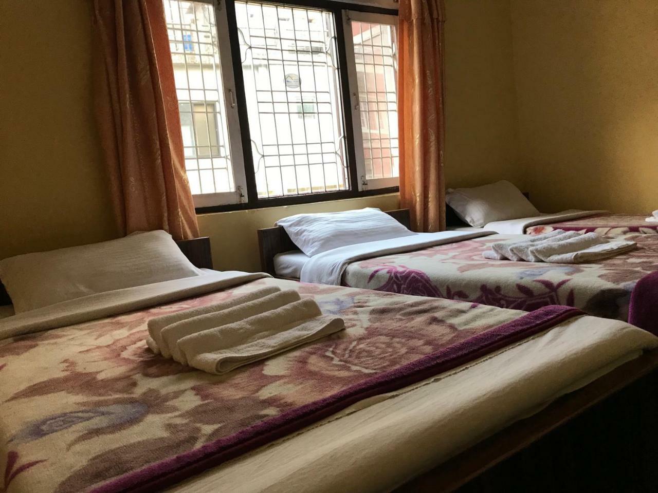 Geo Guest House Pokhara Zewnętrze zdjęcie