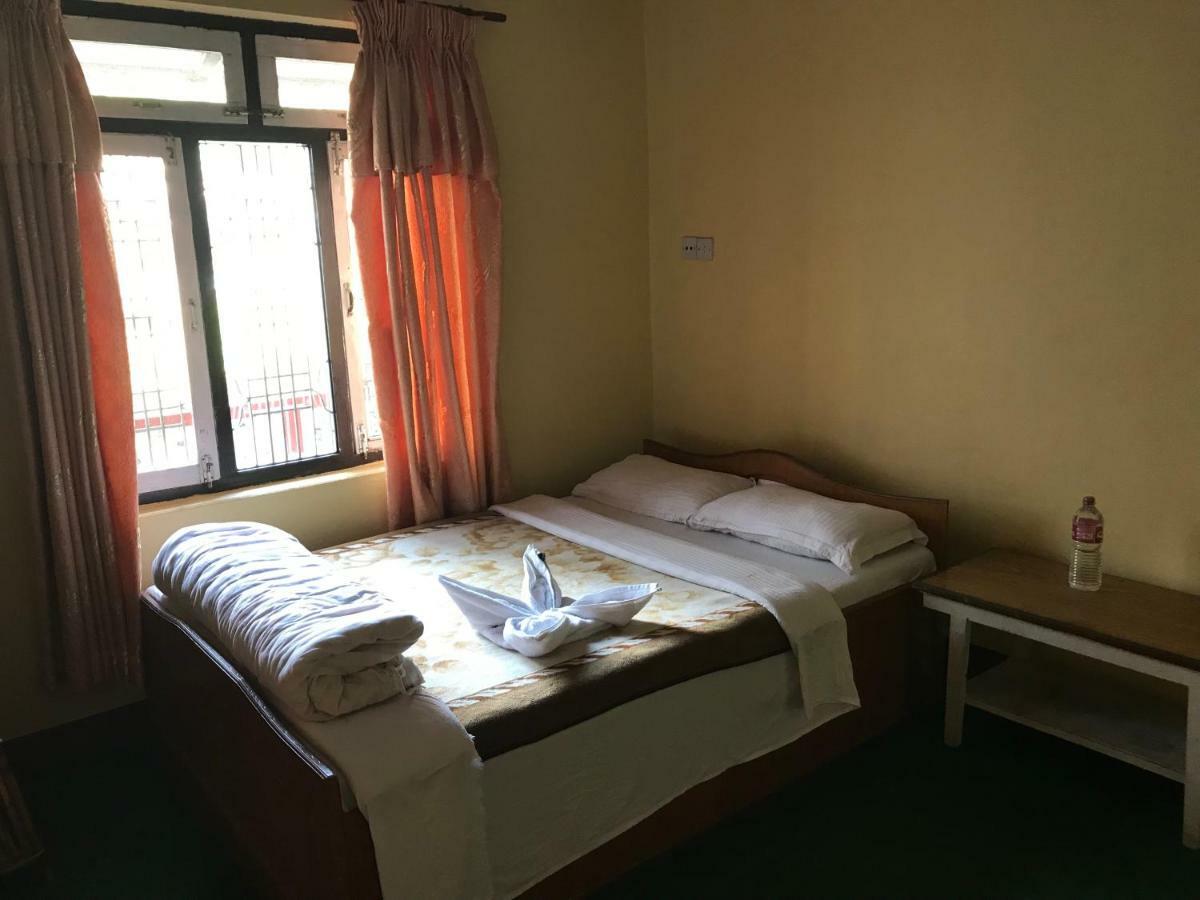 Geo Guest House Pokhara Zewnętrze zdjęcie